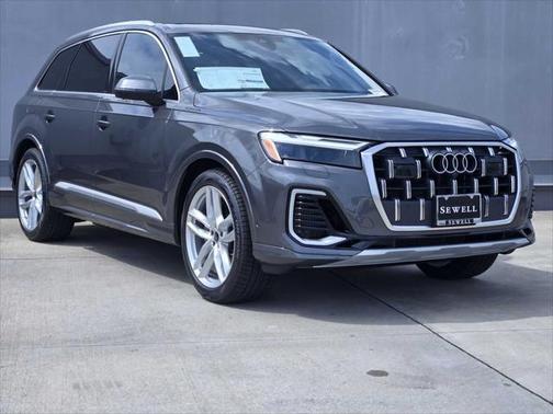 2025 Audi Q7 55 Premium Plus