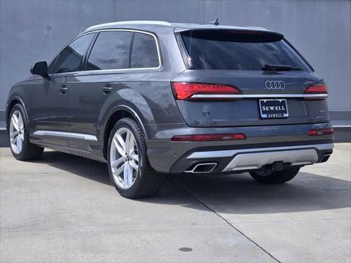 2025 Audi Q7 55 Premium Plus