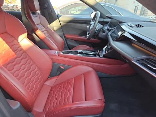 2024 Audi RS e-tron GT quattro