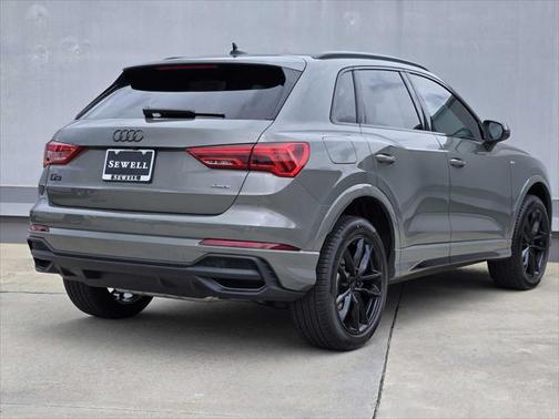 2025 Audi Q3 Premium 45 TFSI S line quattro Tiptronic