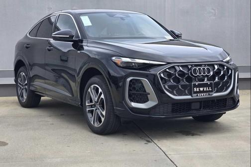 Mythos Black Metallic 2026 Audi Q5 Sportback Premium TFSI quattro S tronic