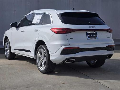 2025 Audi Q5 Premium Plus
