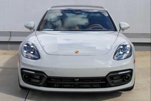 2023 Porsche Panamera Platinum Edition