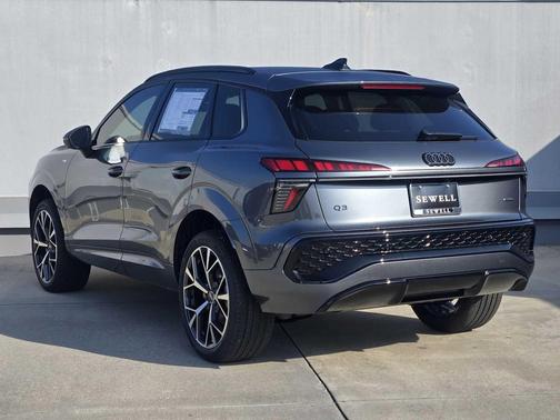 2026 Audi Q3 S line