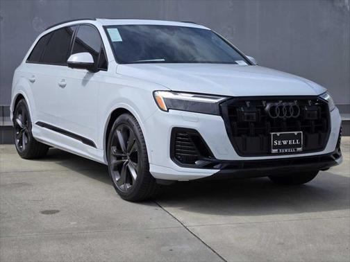 2025 Audi Q7 55 Premium Plus