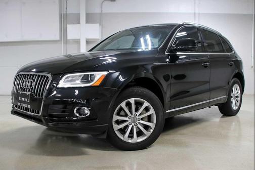 Mythos Black Metallic 2017 Audi Q5 2.0T Premium