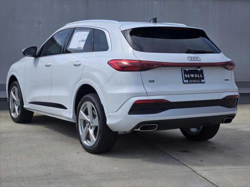 2025 Audi Q5 Premium Plus