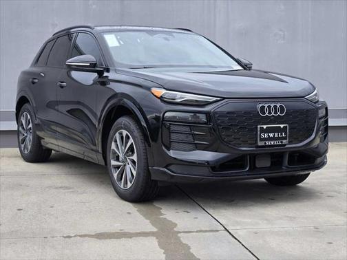 2025 Audi Q6 e-tron Premium quattro