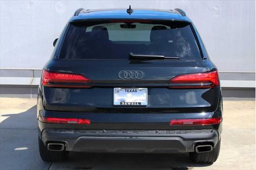 2025 Audi Q7 45 Premium Plus
