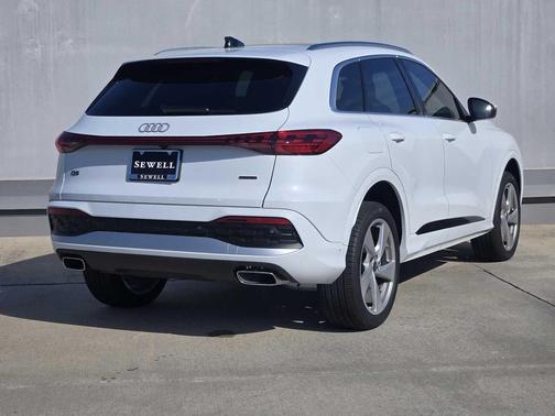 2025 Audi Q5 Premium Plus TFSI quattro S tronic