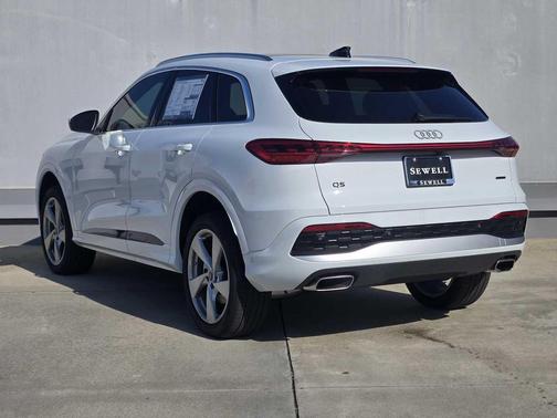 2025 Audi Q5 Premium Plus TFSI quattro S tronic