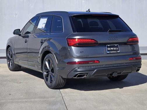 2026 Audi Q7 55 Premium Plus