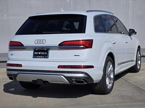 2026 Audi Q7 55 Premium Plus