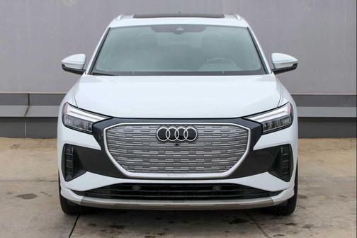 2023 Audi Q4 e-tron Premium Plus 40 RWD