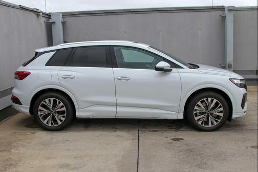 2023 Audi Q4 e-tron Premium Plus 40 RWD