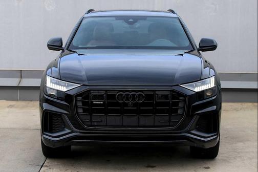 2022 Audi Q8 55 Premium Plus