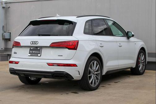 2024 Audi Q5 e 55 S line Premium Plus
