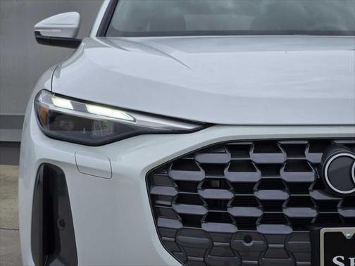 2025 Audi Q5 Premium