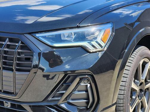 2025 Audi Q3 45 S line Premium Plus