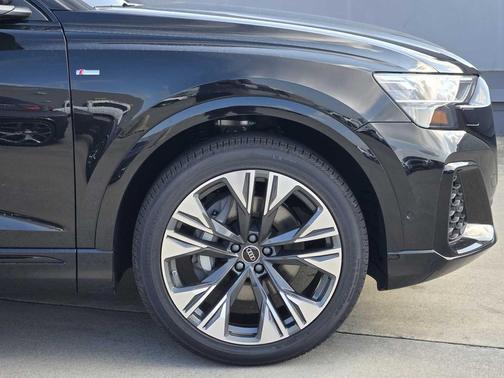 2026 Audi Q8 55 Premium Plus