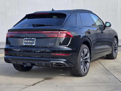 2026 Audi Q8 55 Premium Plus