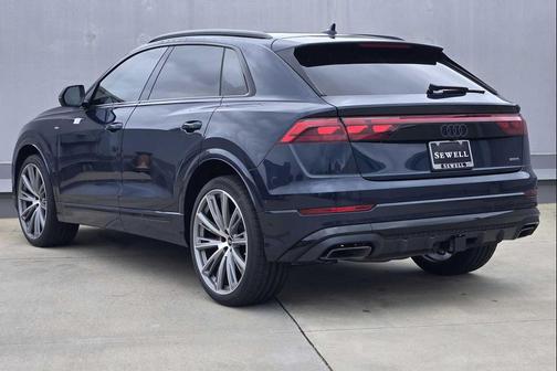 Waitomo Blue Metallic 2026 Audi Q8 55 Prestige