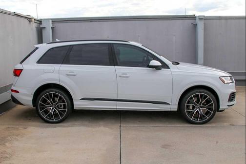 2020 Audi Q7 55 Prestige
