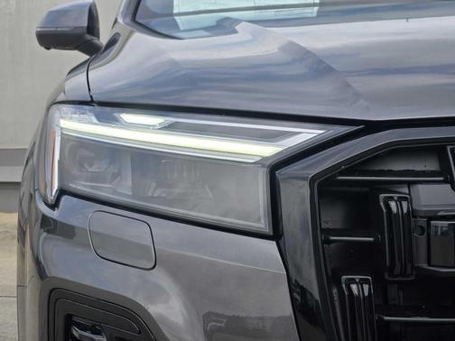 2026 Audi Q7 55 Premium Plus