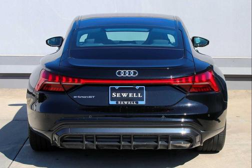 2023 Audi e-tron GT Premium Plus quattro