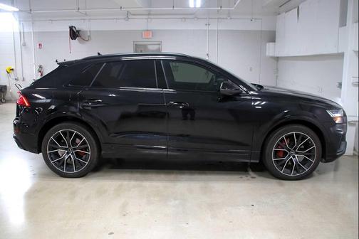 Mythos Black Metallic 2023 Audi Q8 55 Prestige