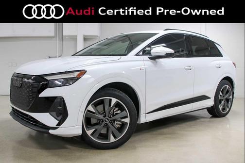 Glacier White Metallic 2024 Audi Q4 e-tron Premium Plus 55 quattro