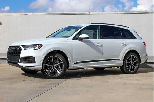 2023 Audi Q7 55 Premium Plus