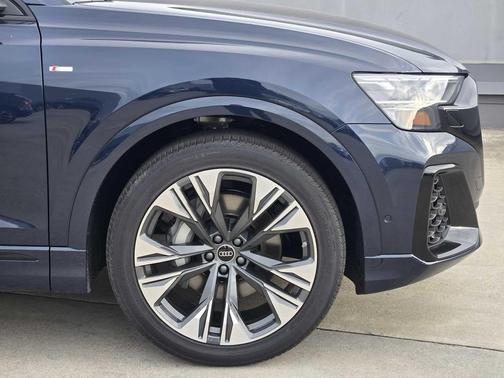 2026 Audi Q8 55 Premium Plus