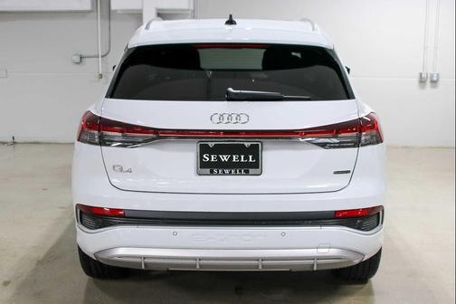 2024 Audi Q4 e-tron Premium Plus 50 quattro
