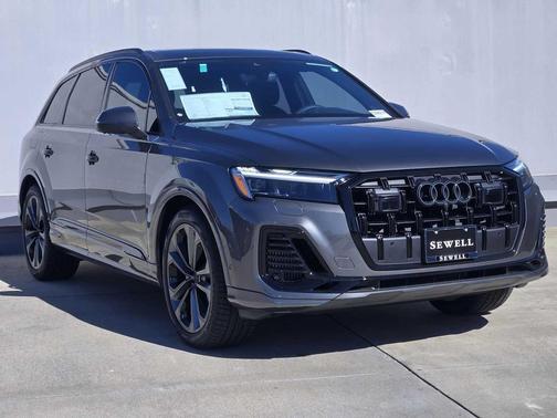 2026 Audi Q7 55 Premium Plus