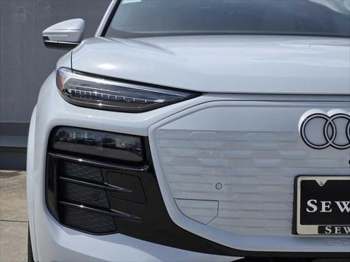 2025 Audi Q6 e-tron Prestige quattro