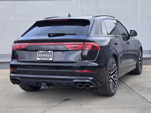 2026 Audi SQ8 4.0T Prestige