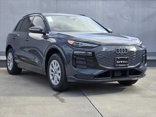 2025 Audi Q6 e-tron Premium