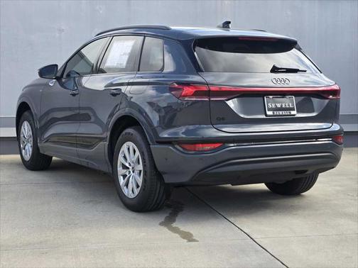 2025 Audi Q6 e-tron Premium