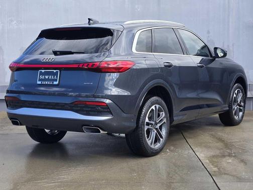 2025 Audi Q5 Premium Plus