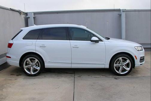 2019 Audi Q7 55 Prestige