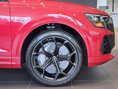2025 Audi RS Q8 4.0T