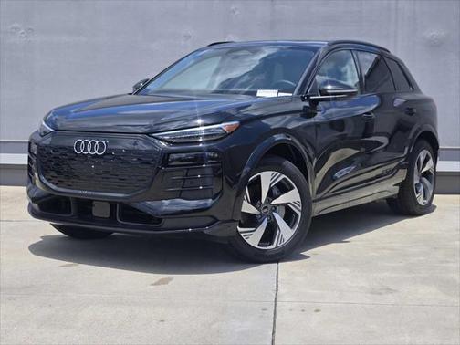 2025 Audi Q6 e-tron Premium Plus quattro