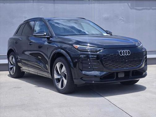 2025 Audi Q6 e-tron Premium Plus quattro