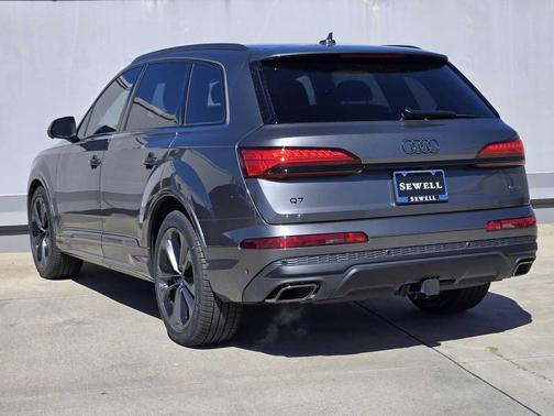2026 Audi Q7 55 Premium Plus