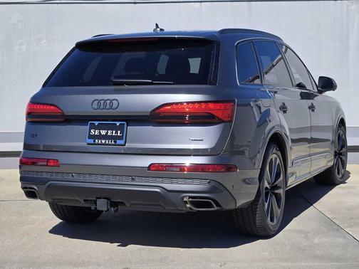 2026 Audi Q7 55 Premium Plus