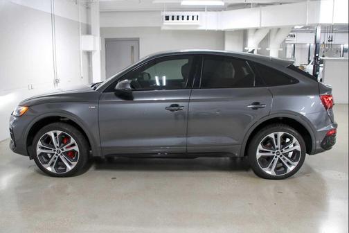 Daytona Gray Pearl Effect 2025 Audi Q5 45 S line Premium Plus