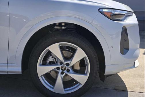 WHITE 2026 Audi Q5 Premium Plus TFSI quattro S tronic