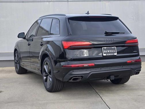 2026 Audi Q7 55 Premium Plus
