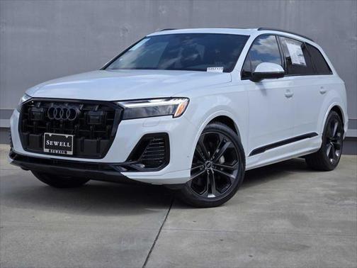 2025 Audi Q7 55 Premium Plus